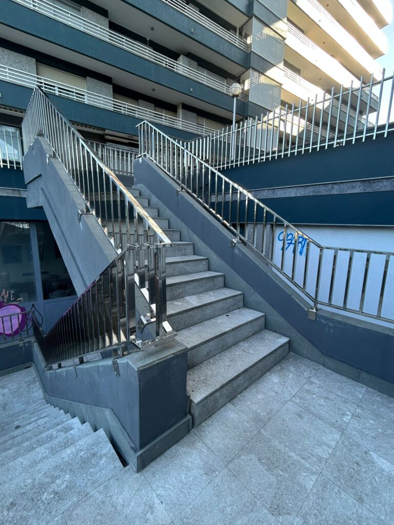 Escaleras Acceso Urbano Zumalakarregui